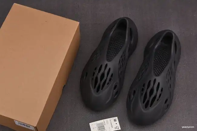 Onyx HP8739 Foam Adidas RNNR Yeezy 0430
